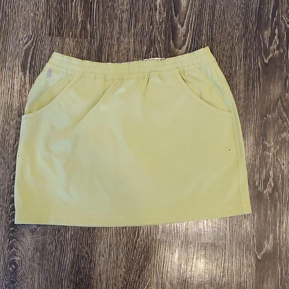 Performance PFC Columbia Green Skort.